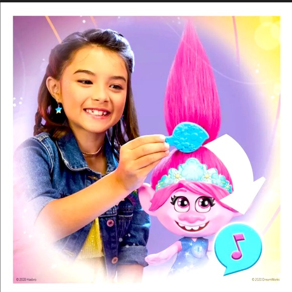 Trolls Toys Dreamworks Trolls World Tour Dancing Hair Poppy Doll On Skates With Pink Hair